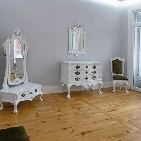 Rainha Villa Guimarães